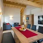 בית הארחה Zwingerhof 4*