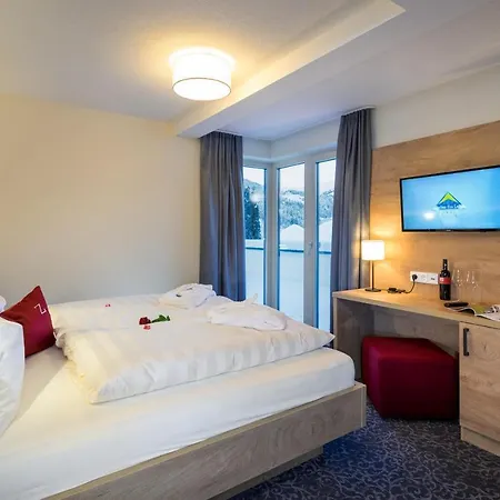 Zwingerhof ゲストハウス ラディス