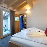 Zwingerhof 招待所 拉迪斯