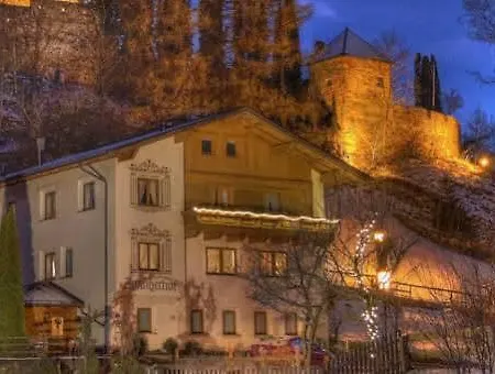 Zwingerhof Pensjonat 4*